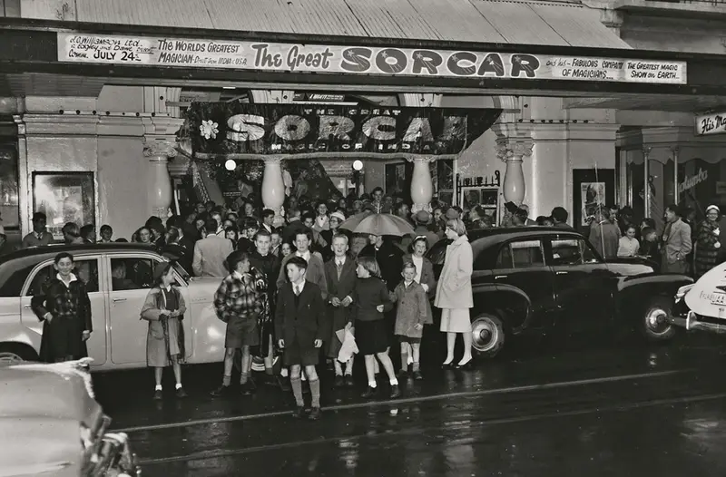 Crowds outside The Great Sorcar — Magic of India theatre marquee